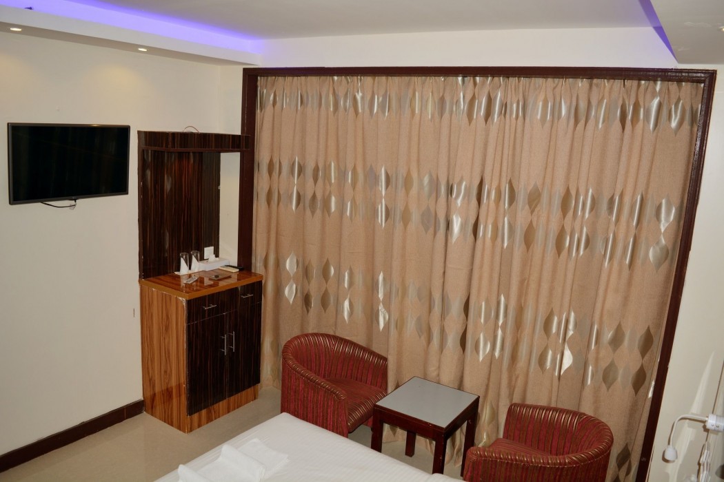 Zagy Hotel 37/84