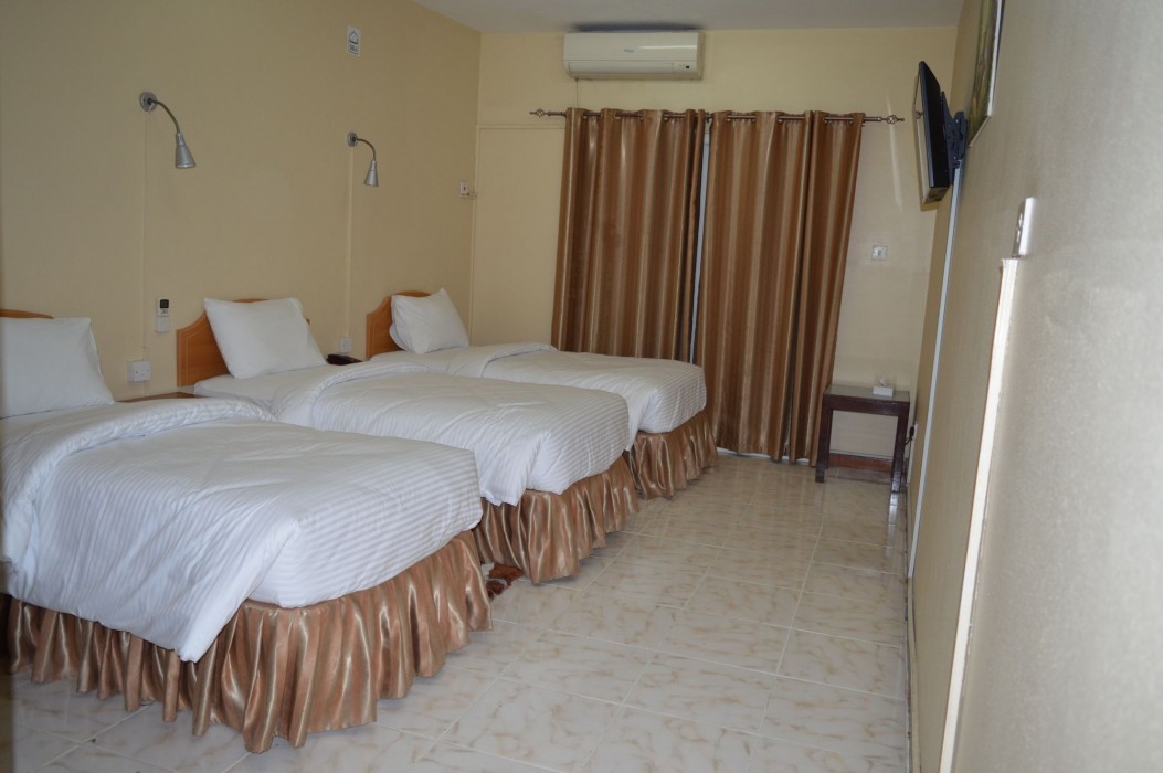 Zagy Hotel 73/84