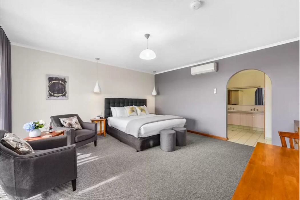 Comfort Inn The Lakes 17/35