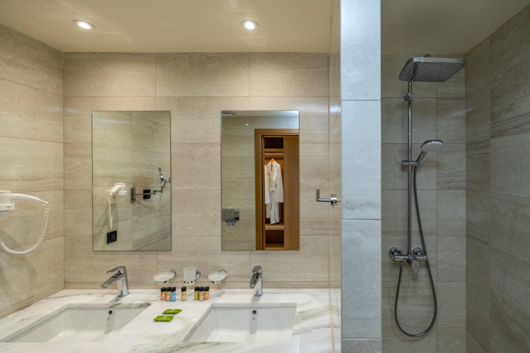 Room at Apollonion Asterias Resort & Spa, KEFALONIA