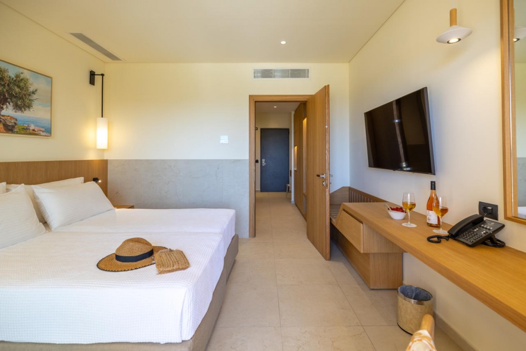 Apollonion Asterias Resort & Spa 8/16