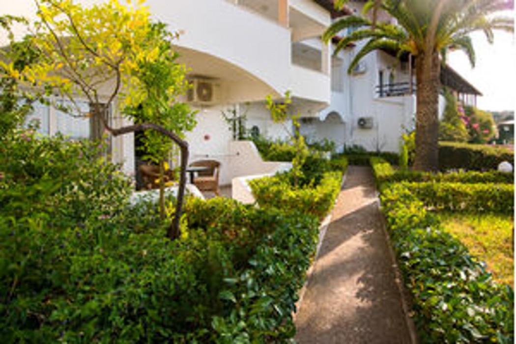 Alexandros Palace Hotel and Suites 4/83