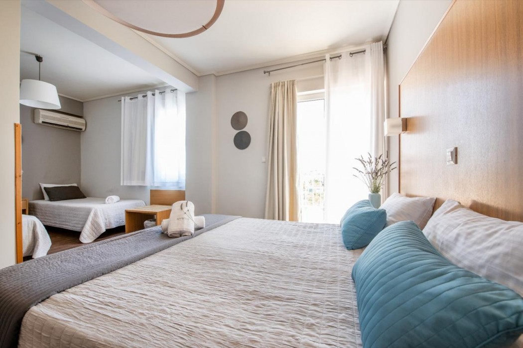 Myrto Hotel 10/90