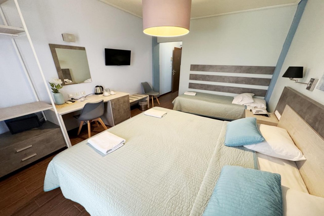 Myrto Hotel 12/90