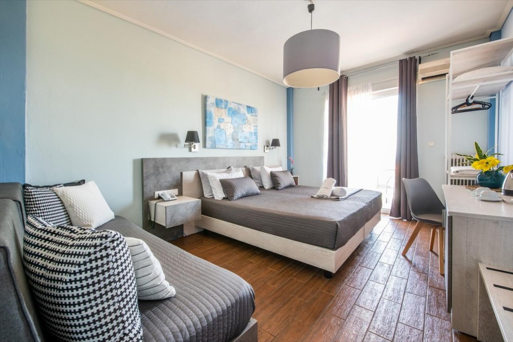 Myrto Hotel 26/90
