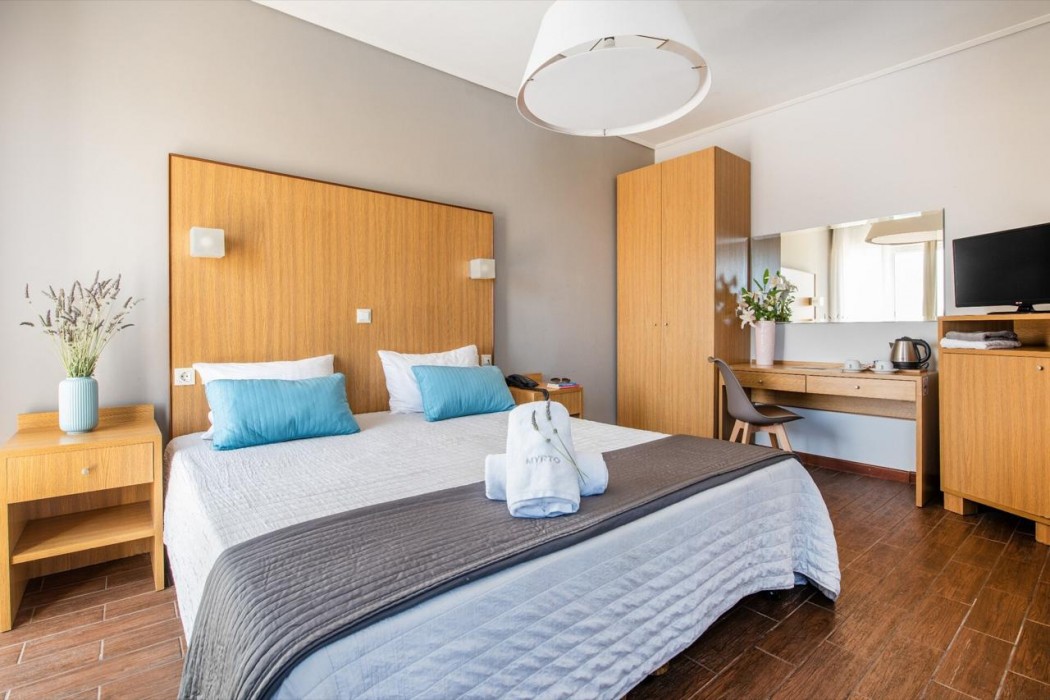 Myrto Hotel 22/90