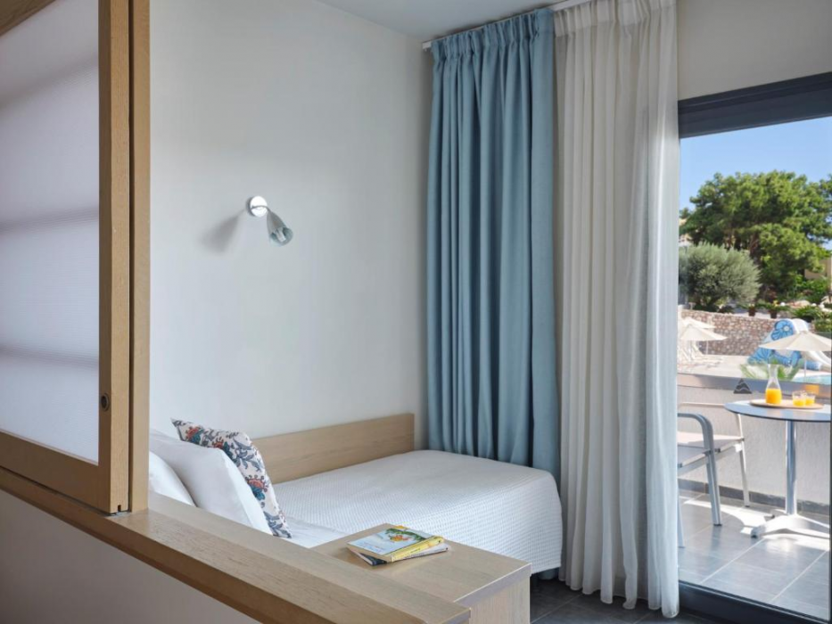 Atlantica Mikri Poli Rhodes 24/65