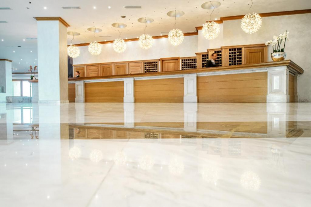 Lobby at Mitsis Rodos Maris, KIOTARI