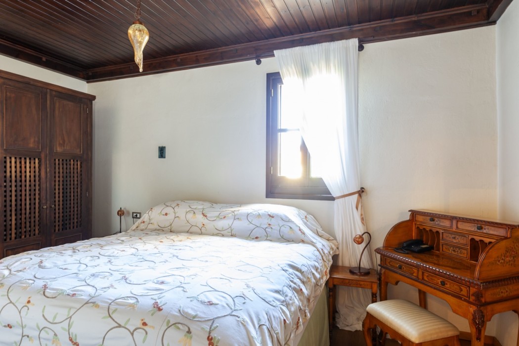 Spirit Of The Knights Boutique Hotel 11/76