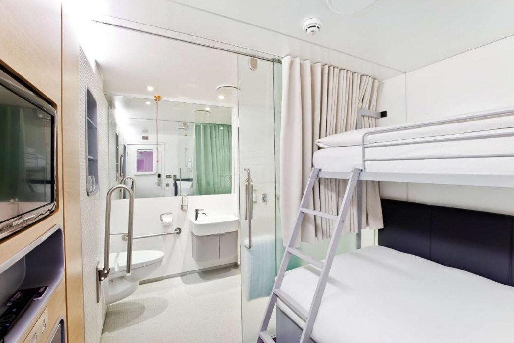 YOTELAIR Amsterdam Schiphol 8/57