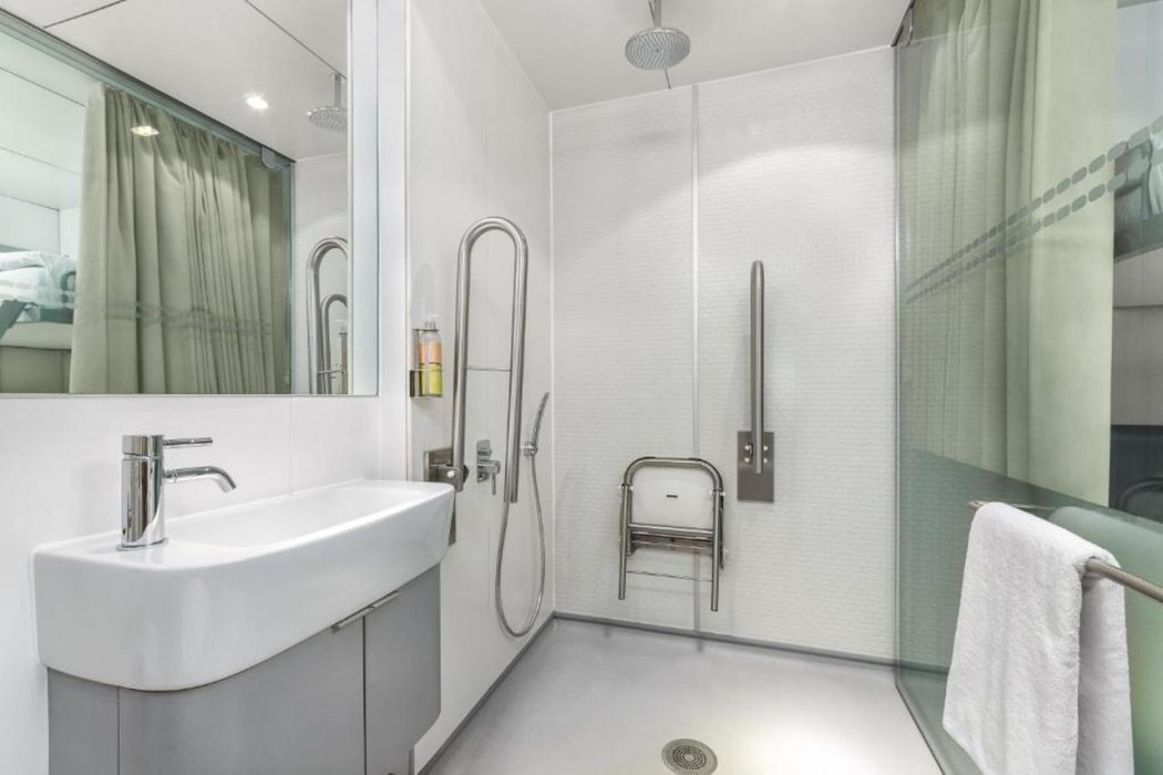 YOTELAIR Amsterdam Schiphol 6/57