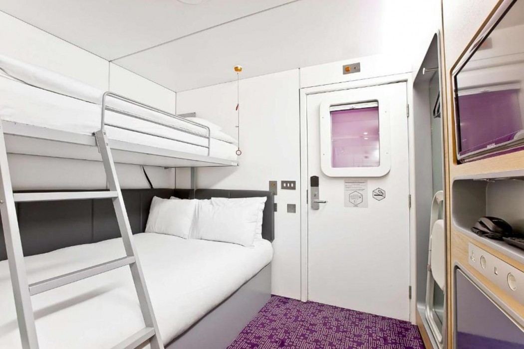YOTELAIR Amsterdam Schiphol 9/57
