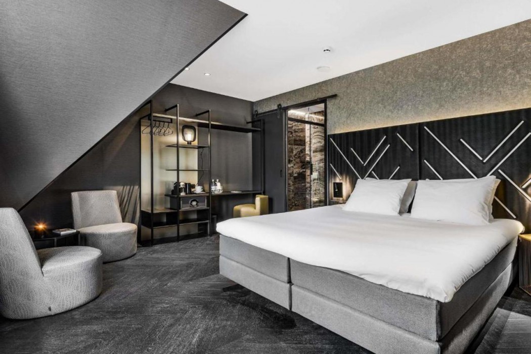 Le Marin Hotel Rotterdam City - Handwritten Collection 9/25