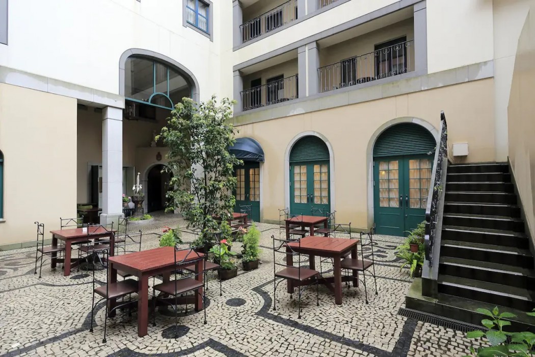 Hotel Monterey Nagasaki 17/19