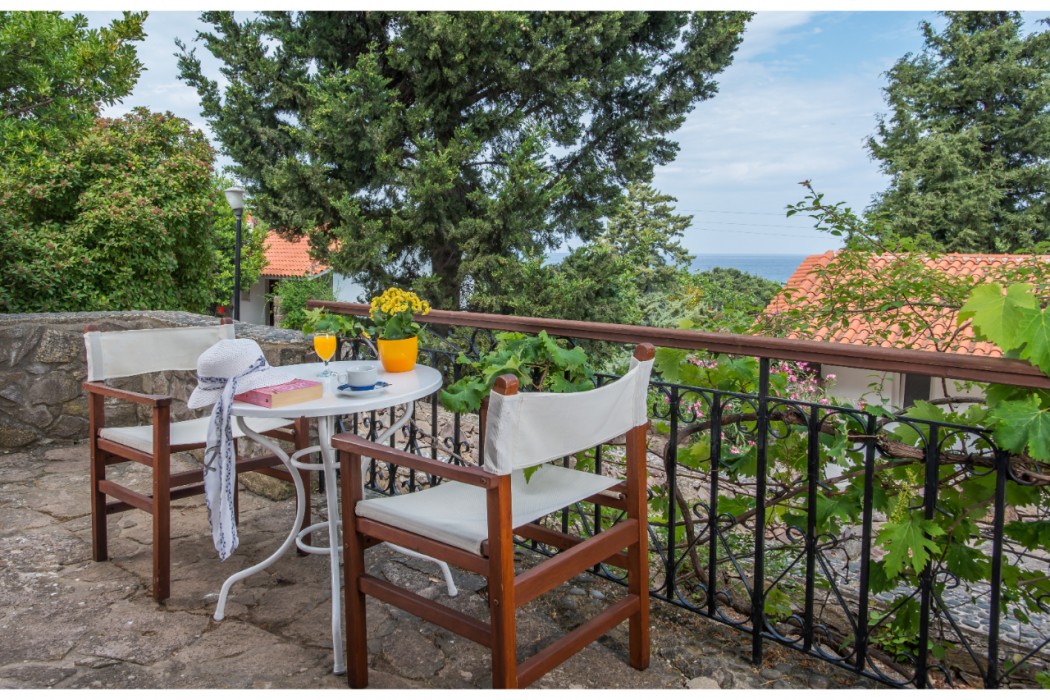Hotel Delfinia 42/87