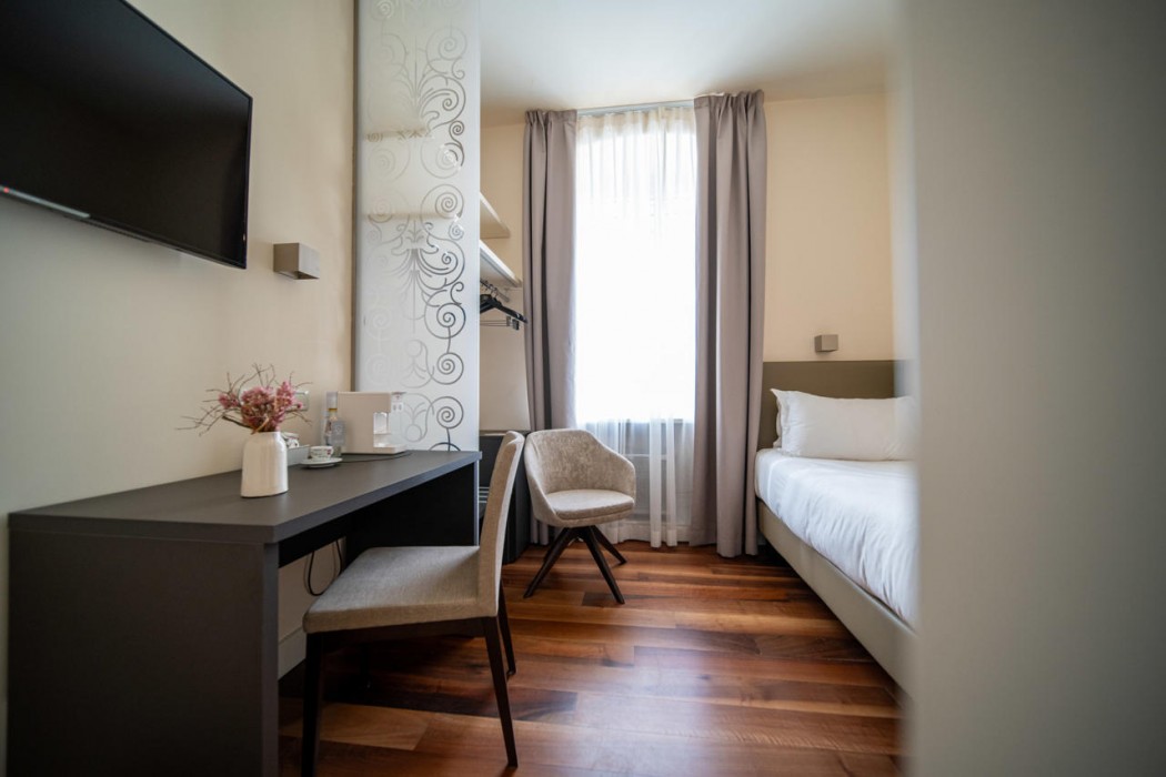Hotel Duchi Vis A Vis 12/62