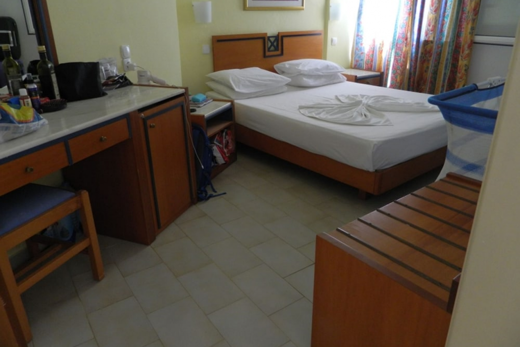 Glicorisa Beach Hotel 12/64