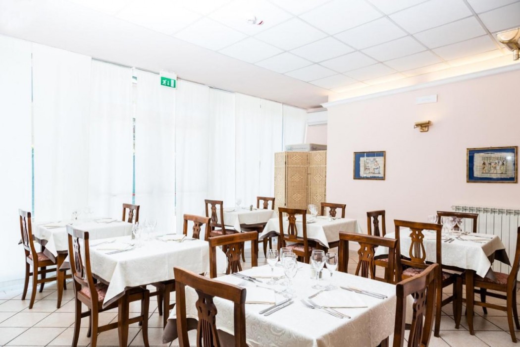 Hotel Ambasciatori 31/62