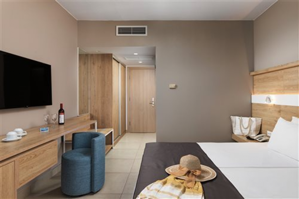Aeolos Beach Hotel 15/57