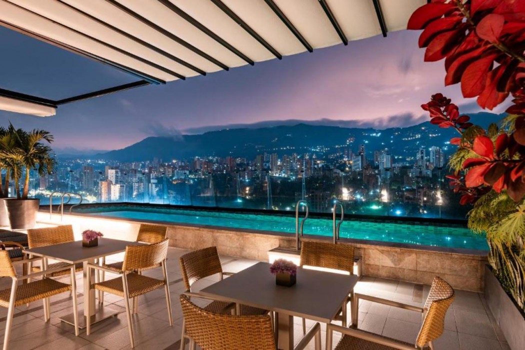 York Medellin, Curio Collection by Hilton 22/60
