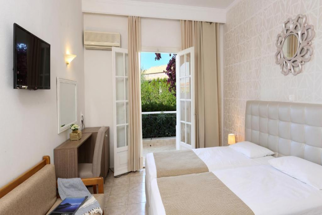 Nefeli Hotel Corfu 8/59