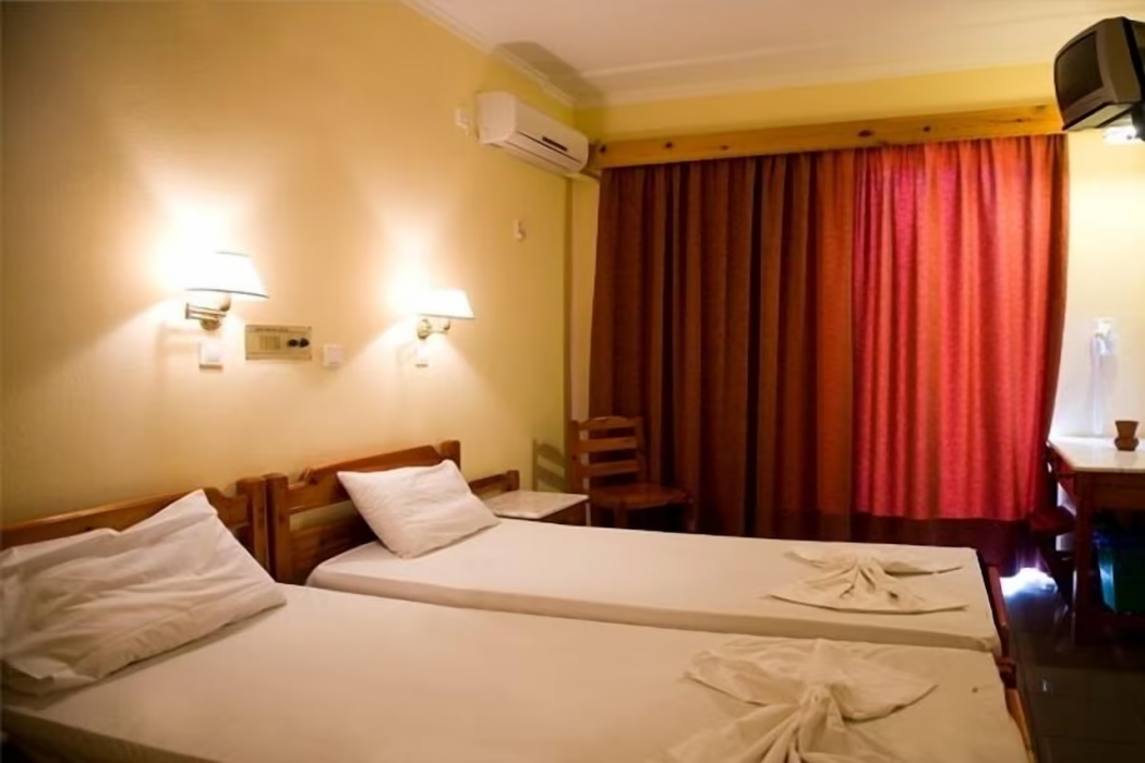Dimitris Paritsa Hotel 19/44