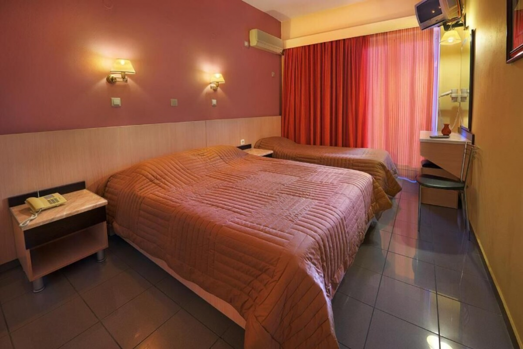 Dimitris Paritsa Hotel 18/44