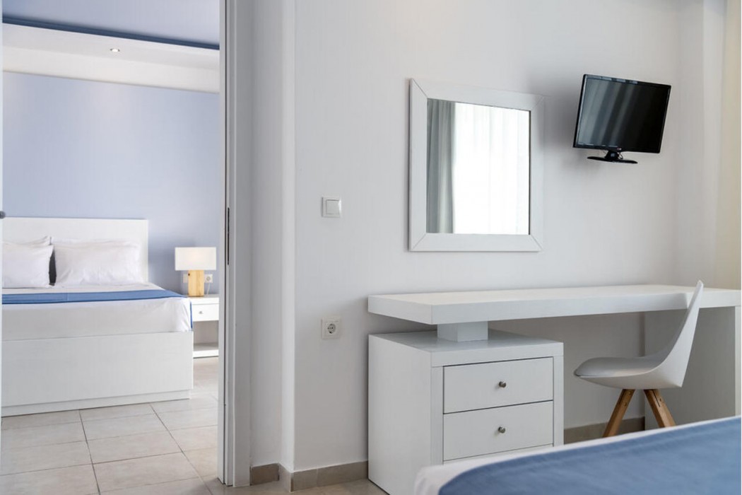 Gaia Royal Hotel 40/86