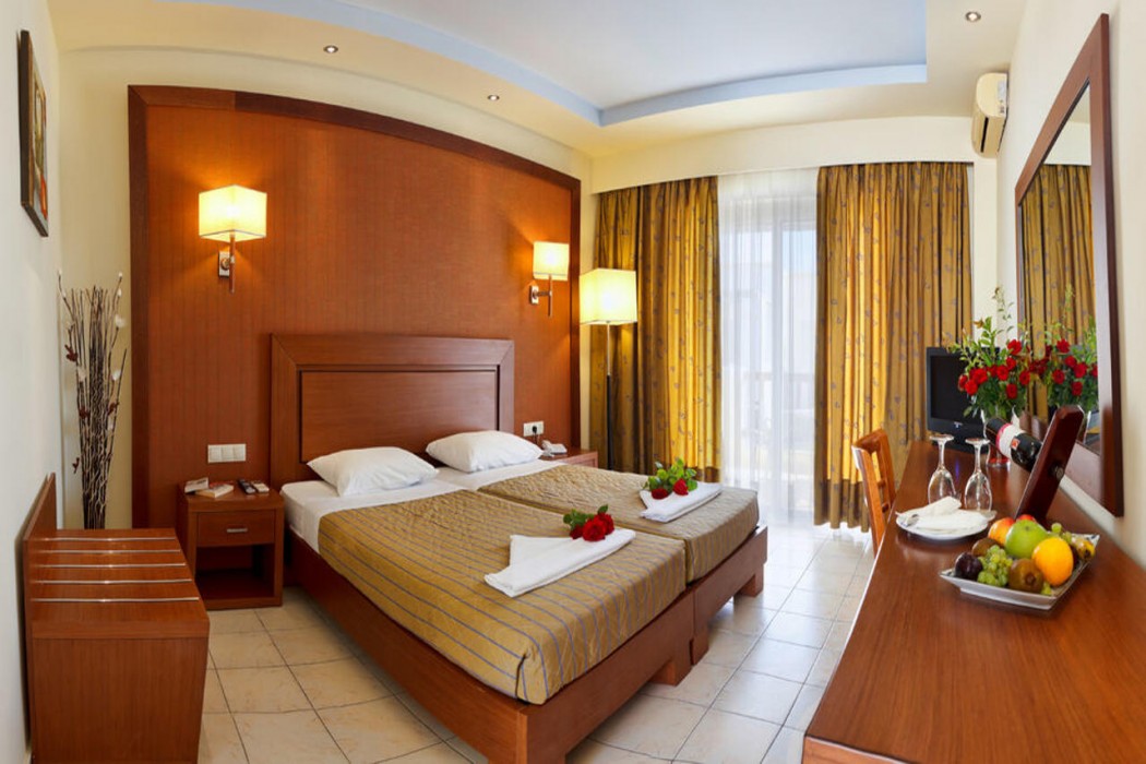 Gaia Royal Hotel 23/86
