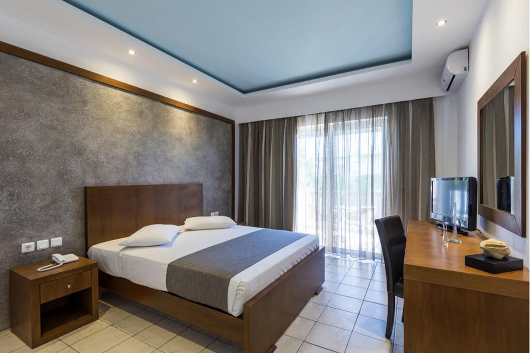 Gaia Royal Hotel 25/86