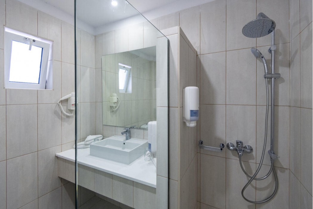 Gaia Royal Hotel 48/86