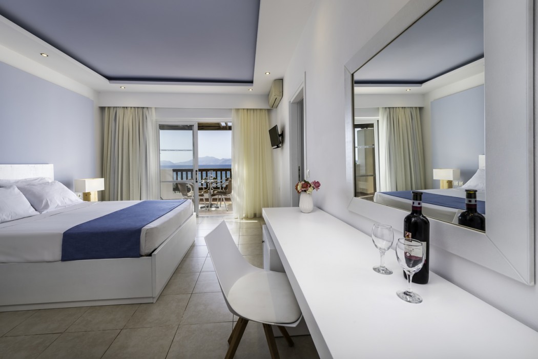 Gaia Royal Hotel 57/86