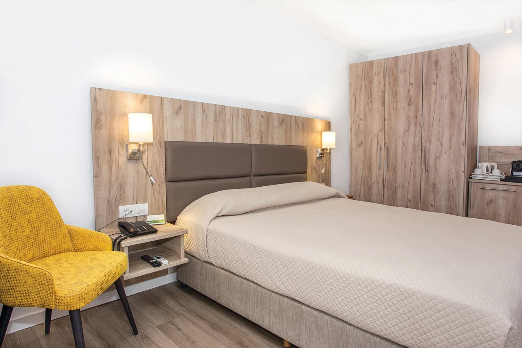 Kosta Palace City Hotel 54/157