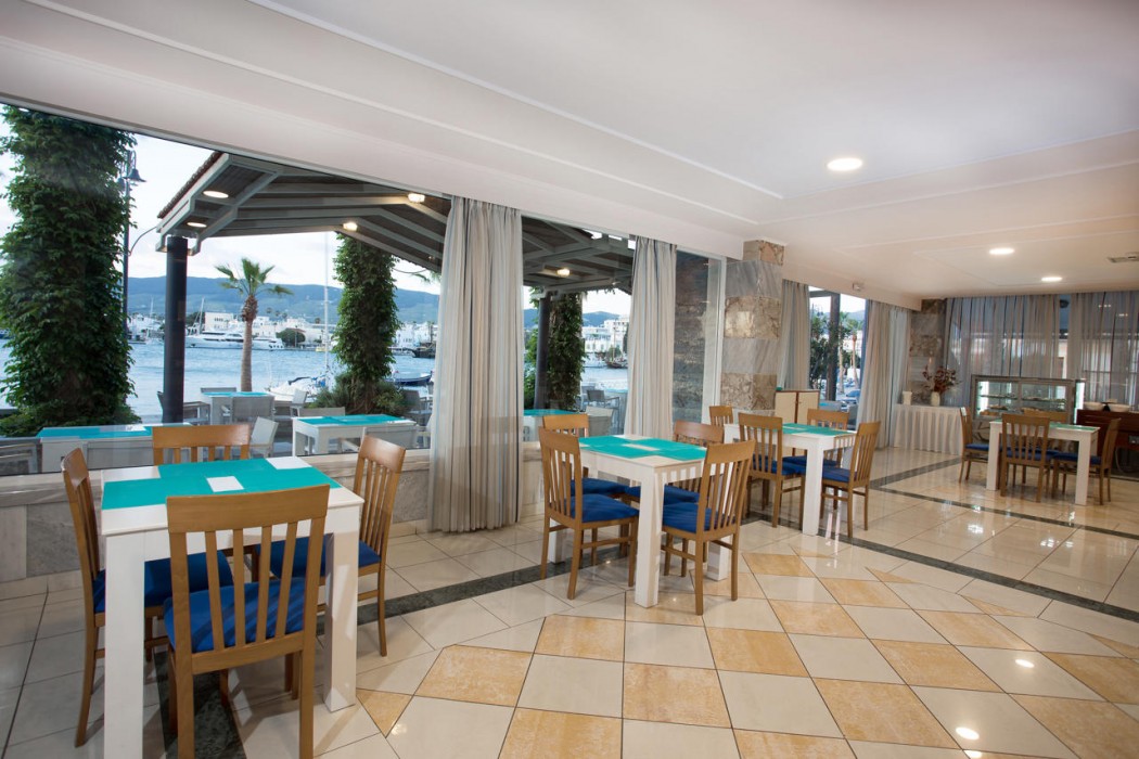 Kosta Palace City Hotel 114/157