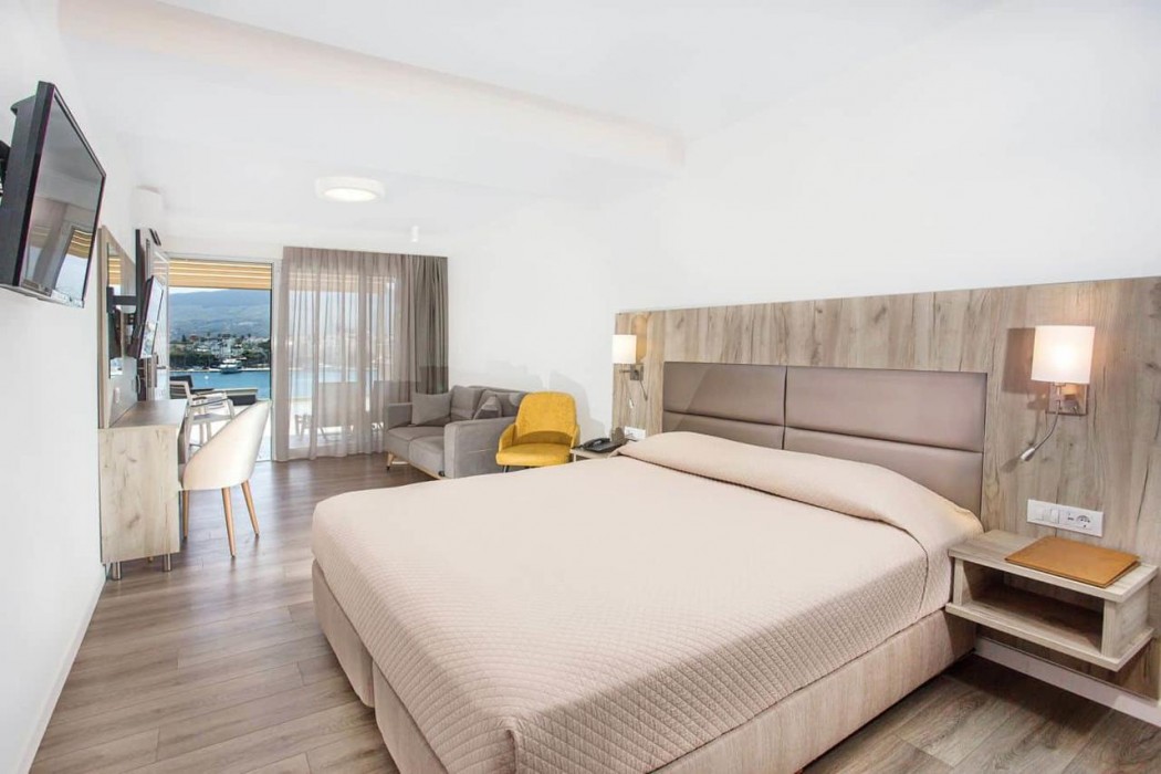 Kosta Palace City Hotel 42/157