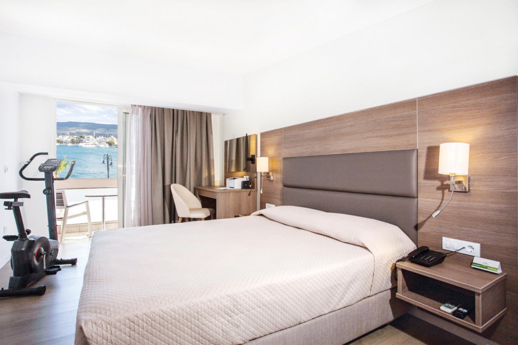 Kosta Palace City Hotel 67/157