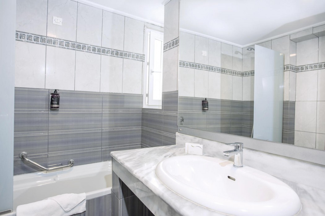 Kosta Palace City Hotel 69/157