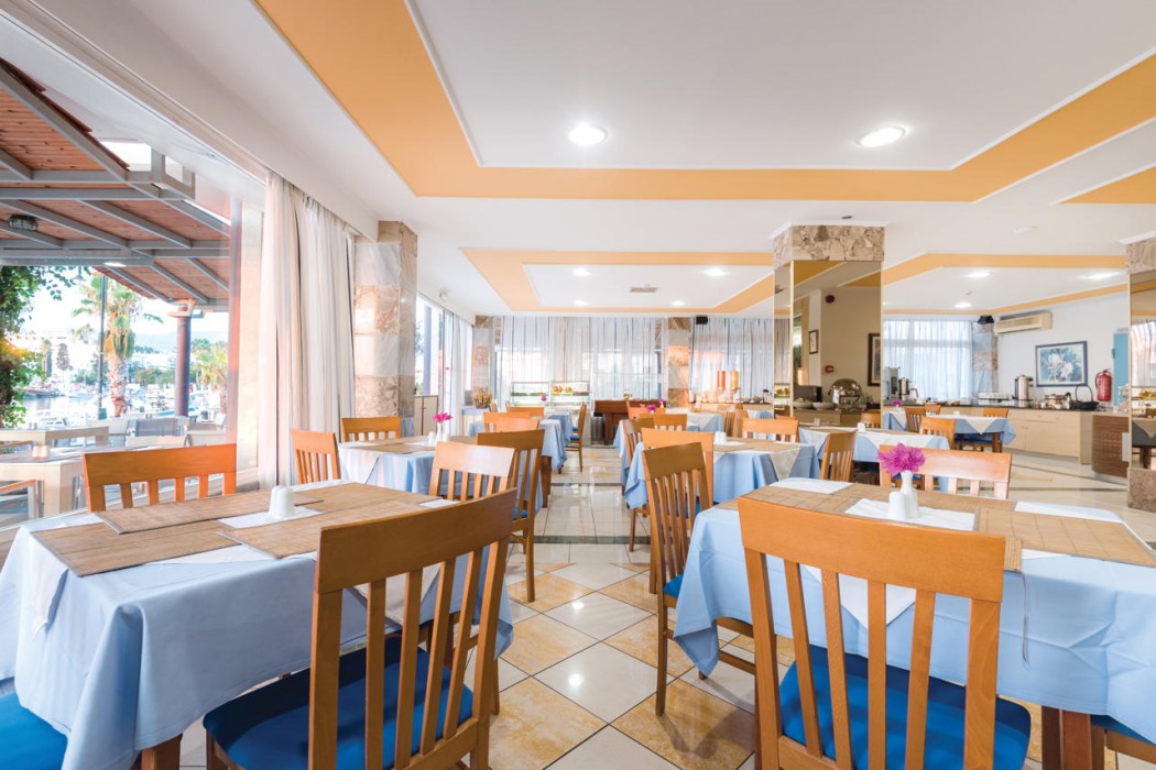Kosta Palace City Hotel 119/157