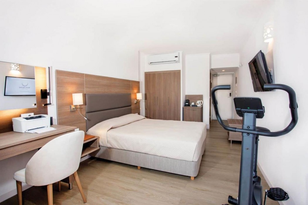 Kosta Palace City Hotel 30/157