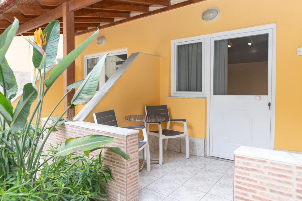 Kosta Palace City Hotel 48/157