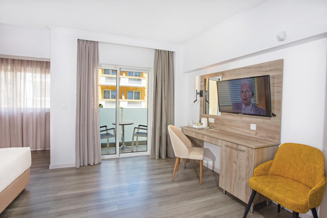 Kosta Palace City Hotel 96/157