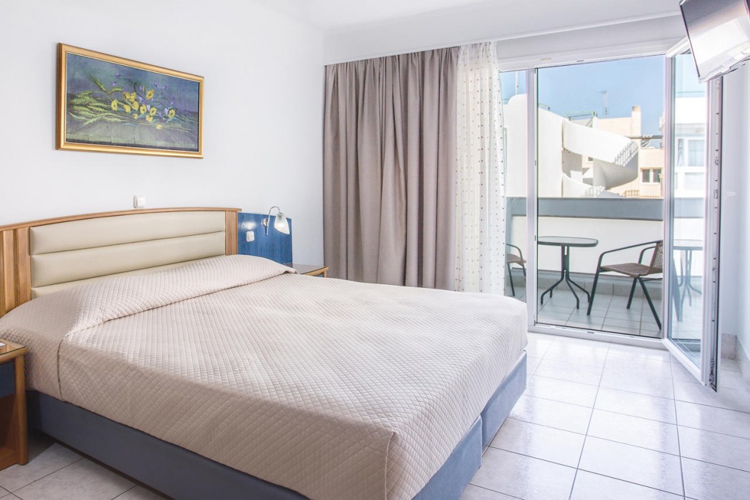 Kosta Palace City Hotel 98/157