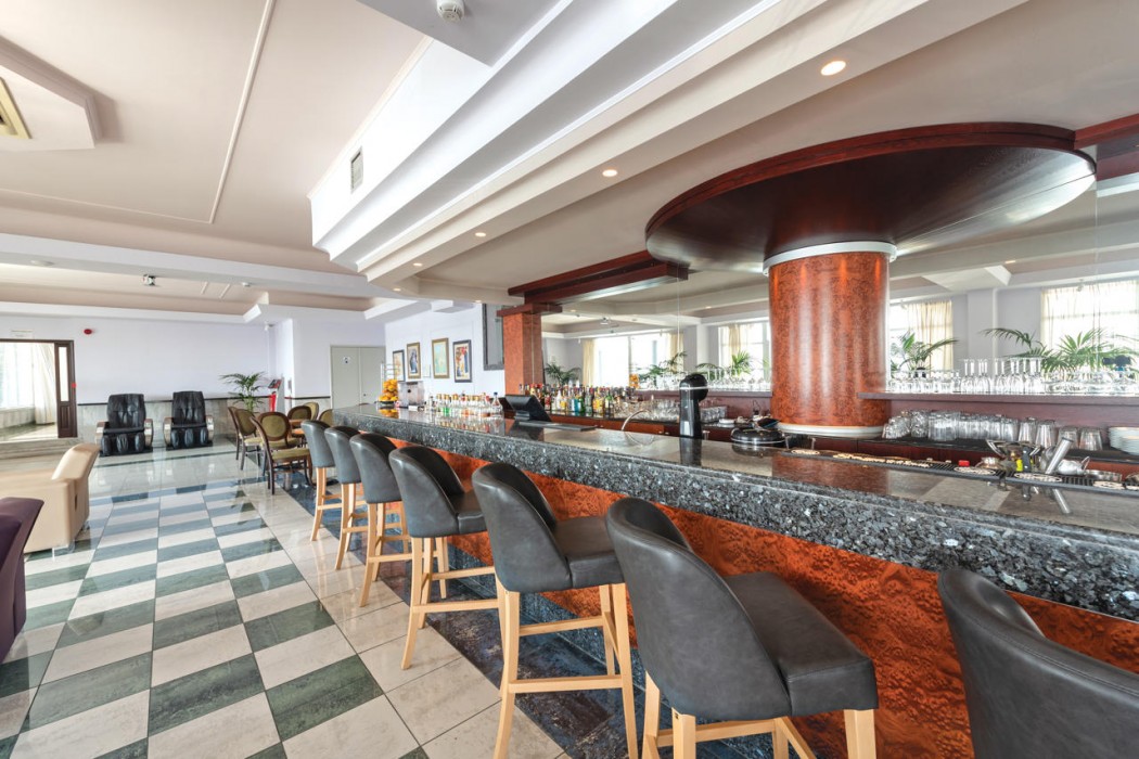 Kosta Palace City Hotel 123/157
