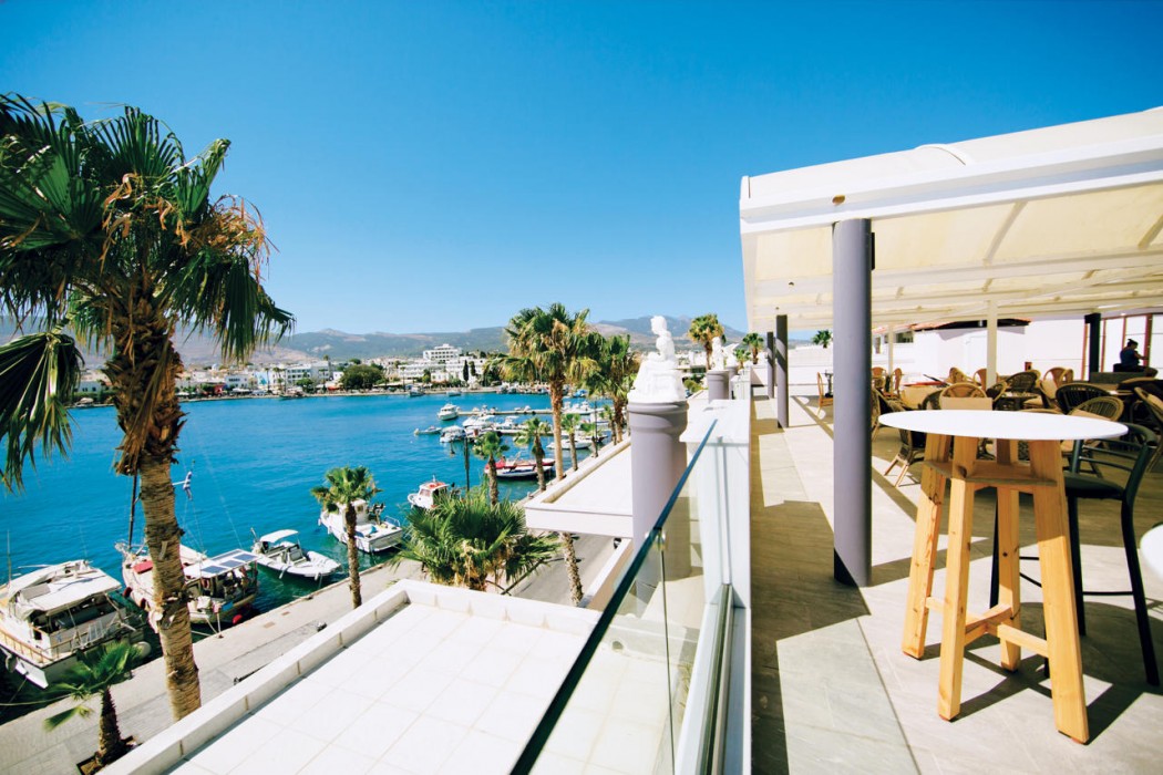 Kosta Palace City Hotel 125/157