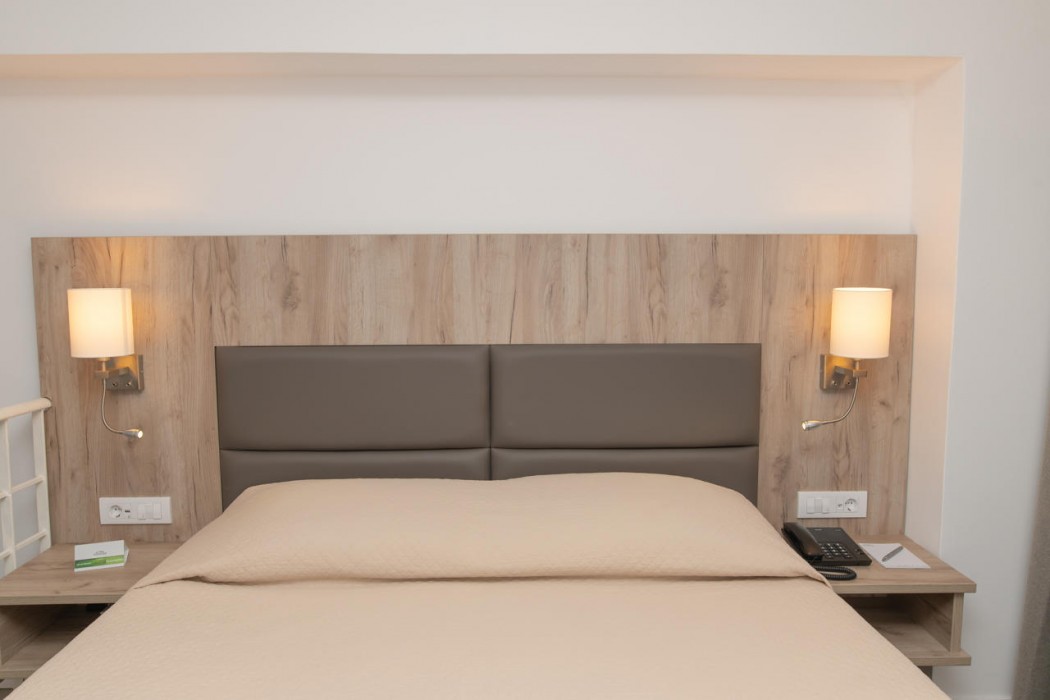 Kosta Palace City Hotel 43/157