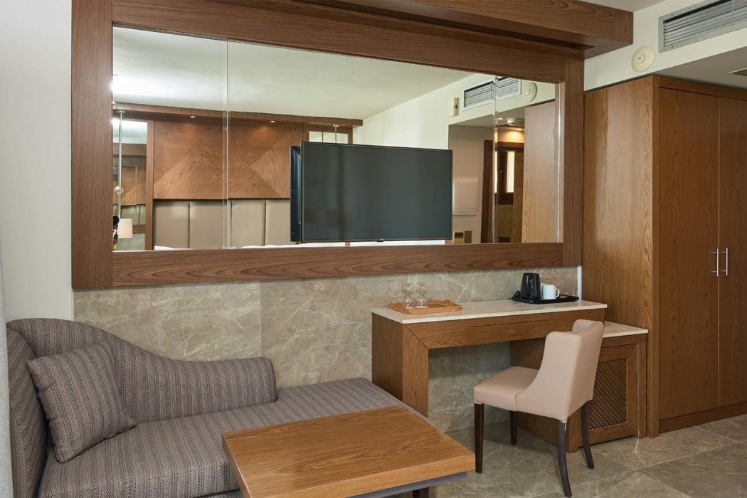 Mediterranean Village Hotel & Spa 11/88