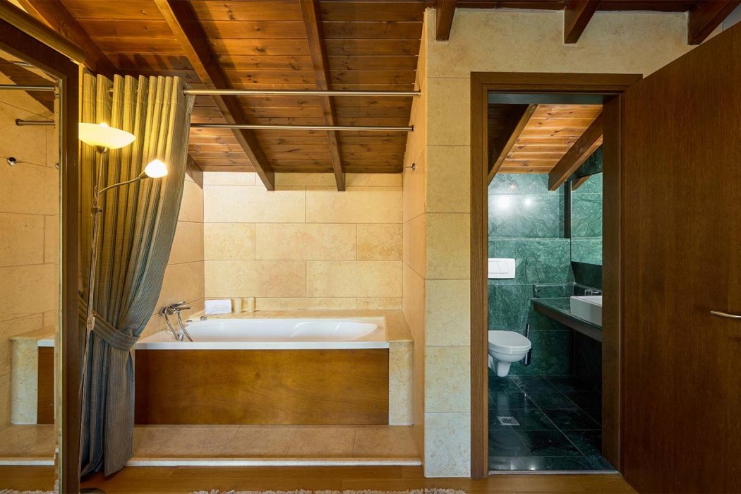 Mediterranean Village Hotel & Spa 25/88