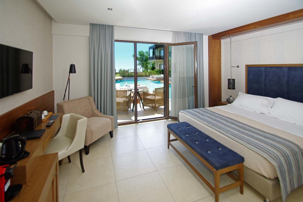 Mediterranean Village Hotel & Spa 15/88
