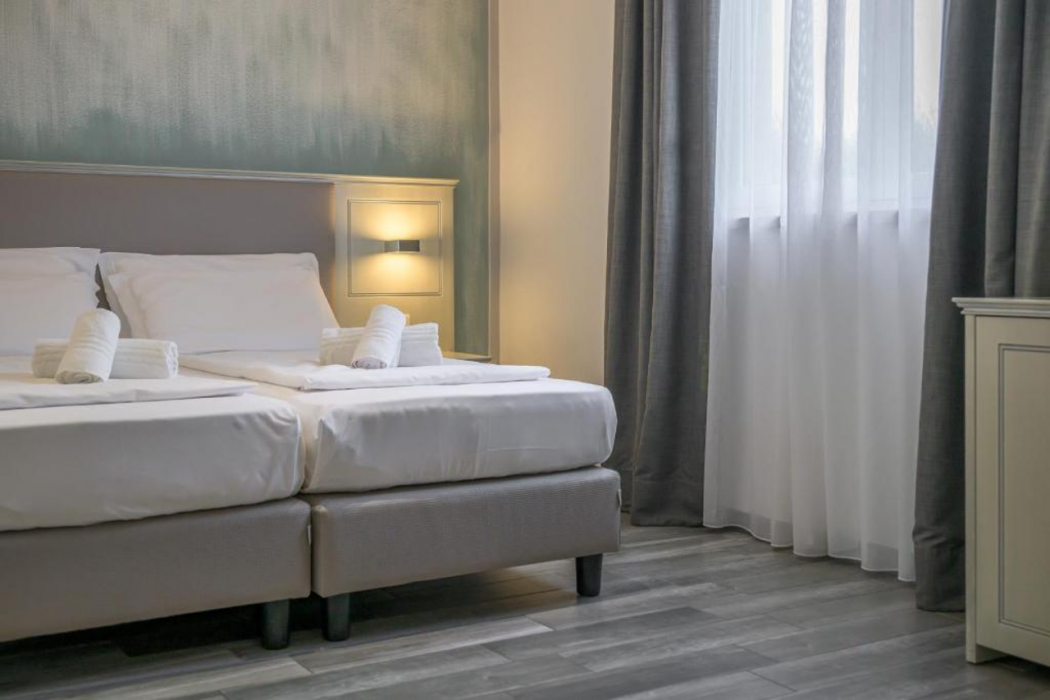 Villa Paradiso Suite 10/29