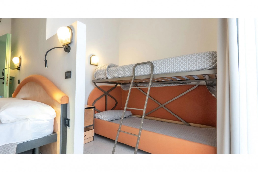 Hotel Nobel 8/41